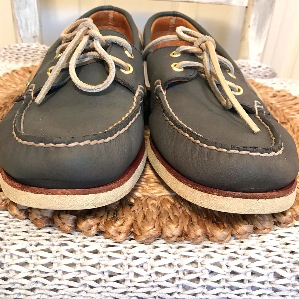 Sperry Gold Cup Authentic Original 2-Eye Boat Shoe Size 10